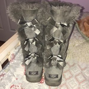 Bailey bow tall Uggs
